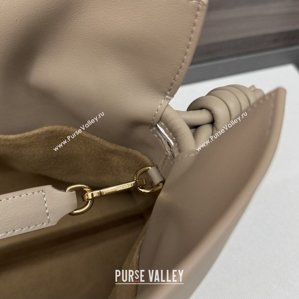 Loewe Flamenco Medium Clutch in Nappa Calfskin Leather Sand Beige 2026 262386 (Ys-260121089)