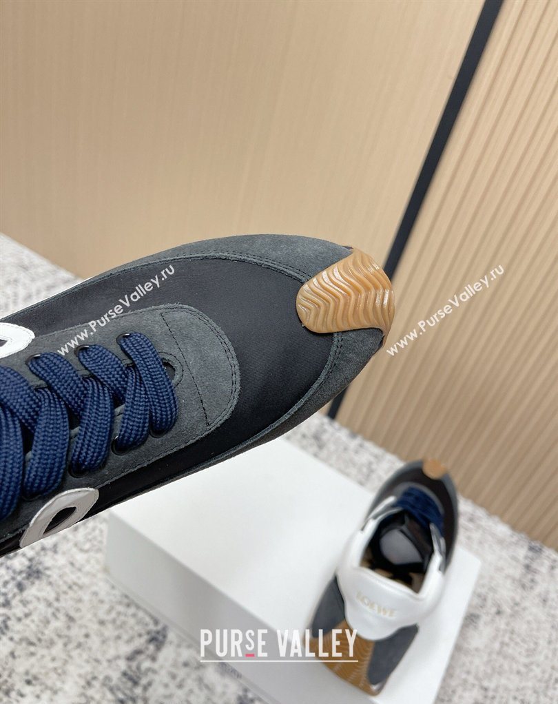 Loewe Flow Runner Sneakers in Nylon and Suede Grey 16 2026 0226 (MD-260226026)