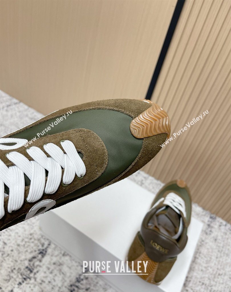 Loewe Flow Runner Sneakers in Nylon and Suede Green 17 2026 0226 (MD-260226027)