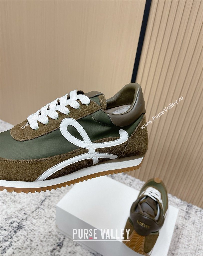 Loewe Flow Runner Sneakers in Nylon and Suede Green 17 2026 0226 (MD-260226027)