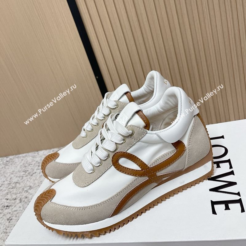 Loewe Flow Runner Sneakers in Nylon and Suede White/Grey 26 2026 0226 (MD-260226036)
