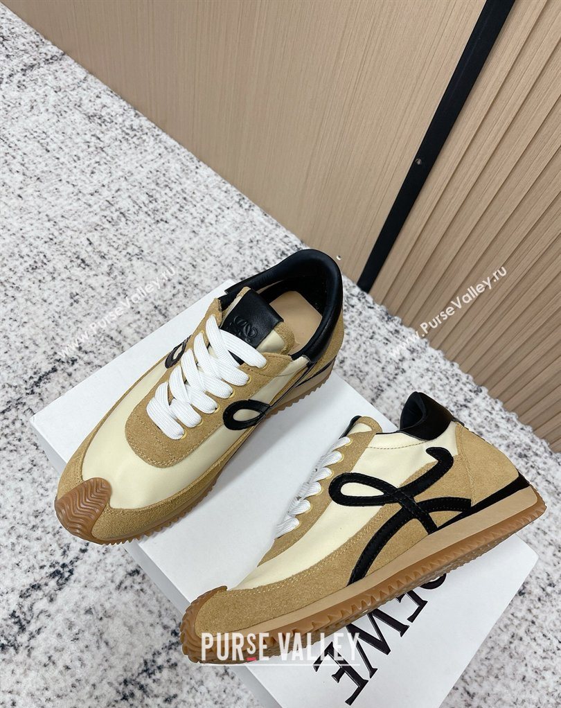 Loewe Flow Runner Sneakers in Nylon and Suede Apricot 2026 0226 (MD-260226038)