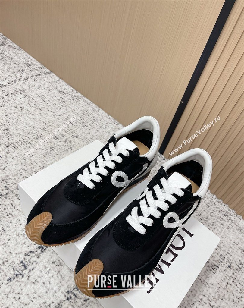 Loewe Flow Runner Sneakers in Nylon and Suede Black/White 8 2026 0226 (MD-260226018)