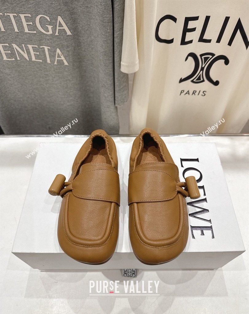 Loewe Toggle Loafers in Shiny Smooth Calfskin Leather Oak Brown 2026 (MD-260226010)