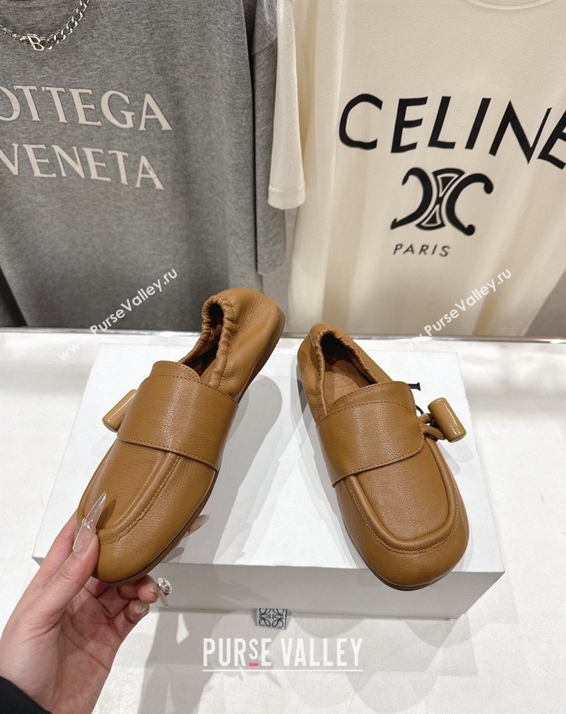 Loewe Toggle Loafers in Shiny Smooth Calfskin Leather Oak Brown 2026 (MD-260226010)