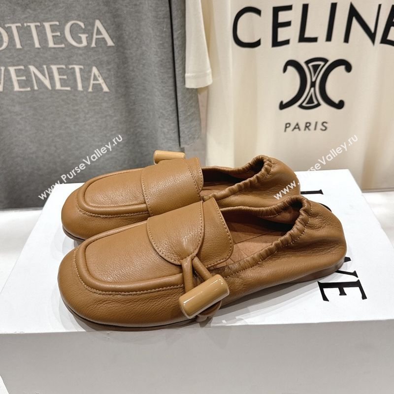 Loewe Toggle Loafers in Shiny Smooth Calfskin Leather Oak Brown 2026 (MD-260226010)