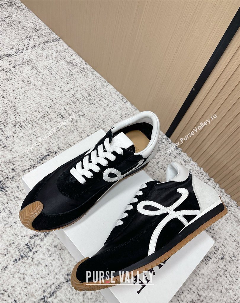 Loewe Flow Runner Sneakers in Nylon and Suede Black/White 8 2026 0226 (MD-260226018)