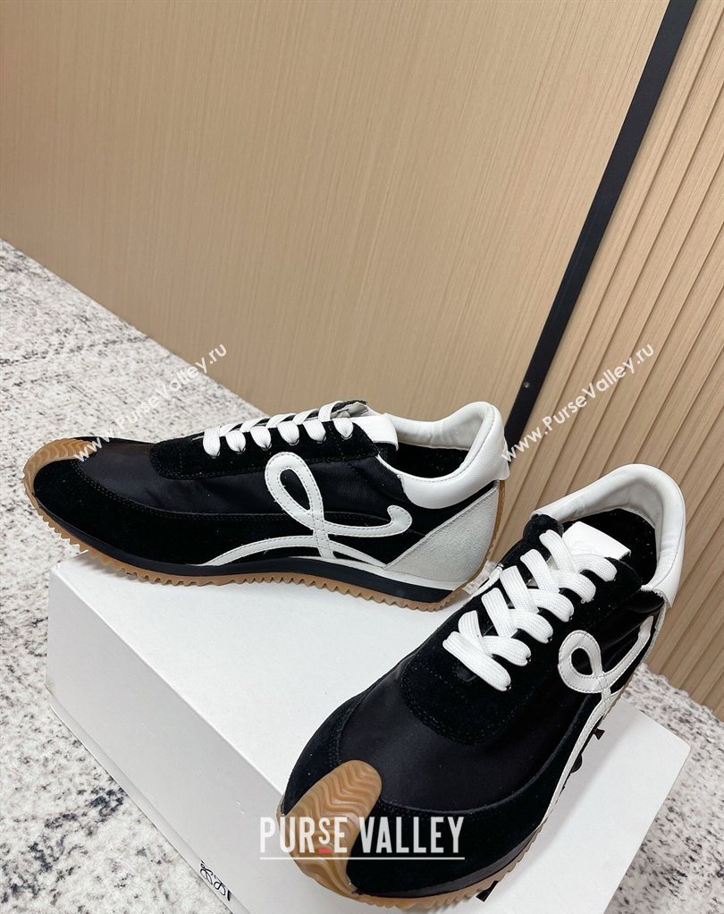 Loewe Flow Runner Sneakers in Nylon and Suede Black/White 8 2026 0226 (MD-260226018)