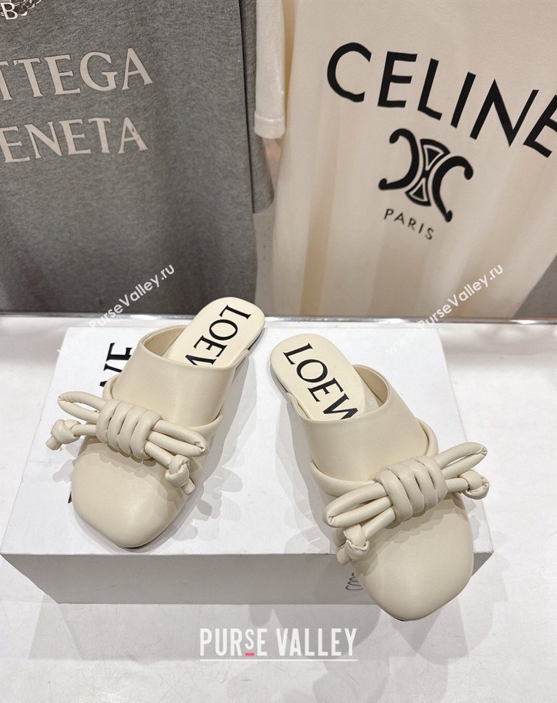 Loewe Flamenco Knot Flat Mules in Lambskin Leather Butter White 2026 (MD-260226006)