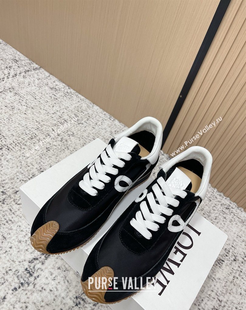 Loewe Flow Runner Sneakers in Nylon and Suede Black/White 10 2026 0226 (MD-260226020)