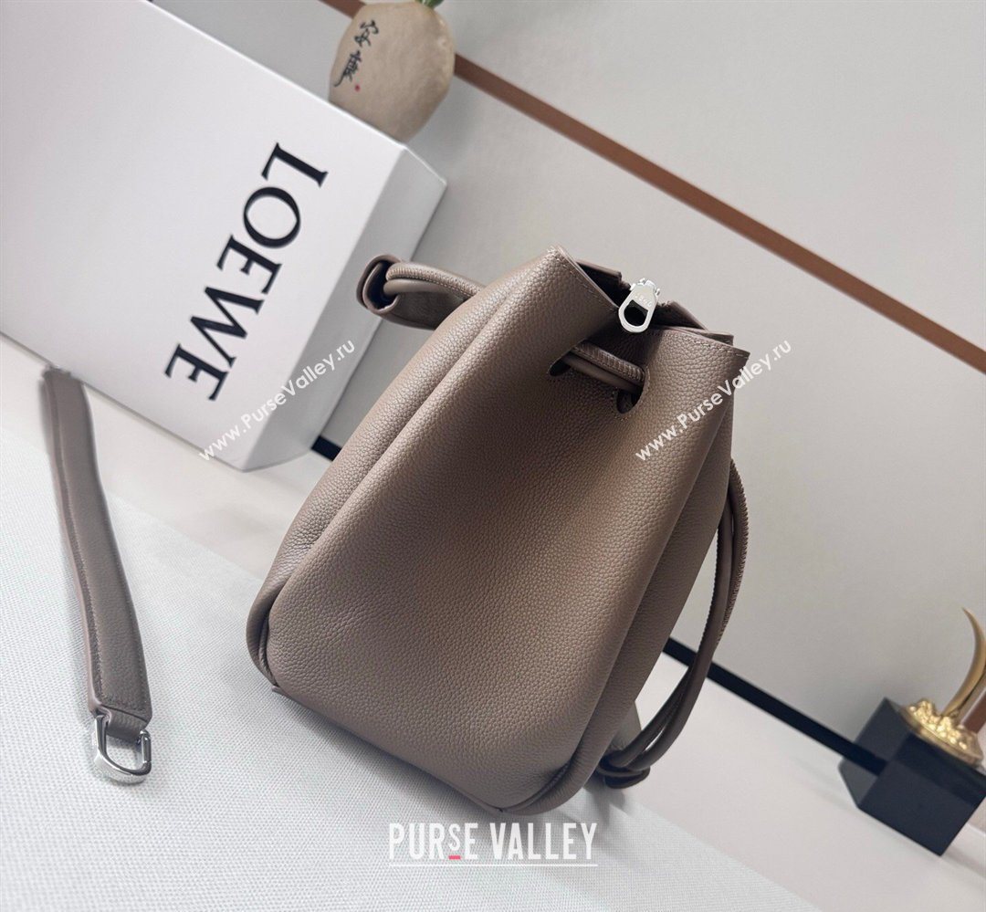 Loewe Medium Madrid bag in supple grained calfskin Taupe 20265 052451 (nana-260407070)