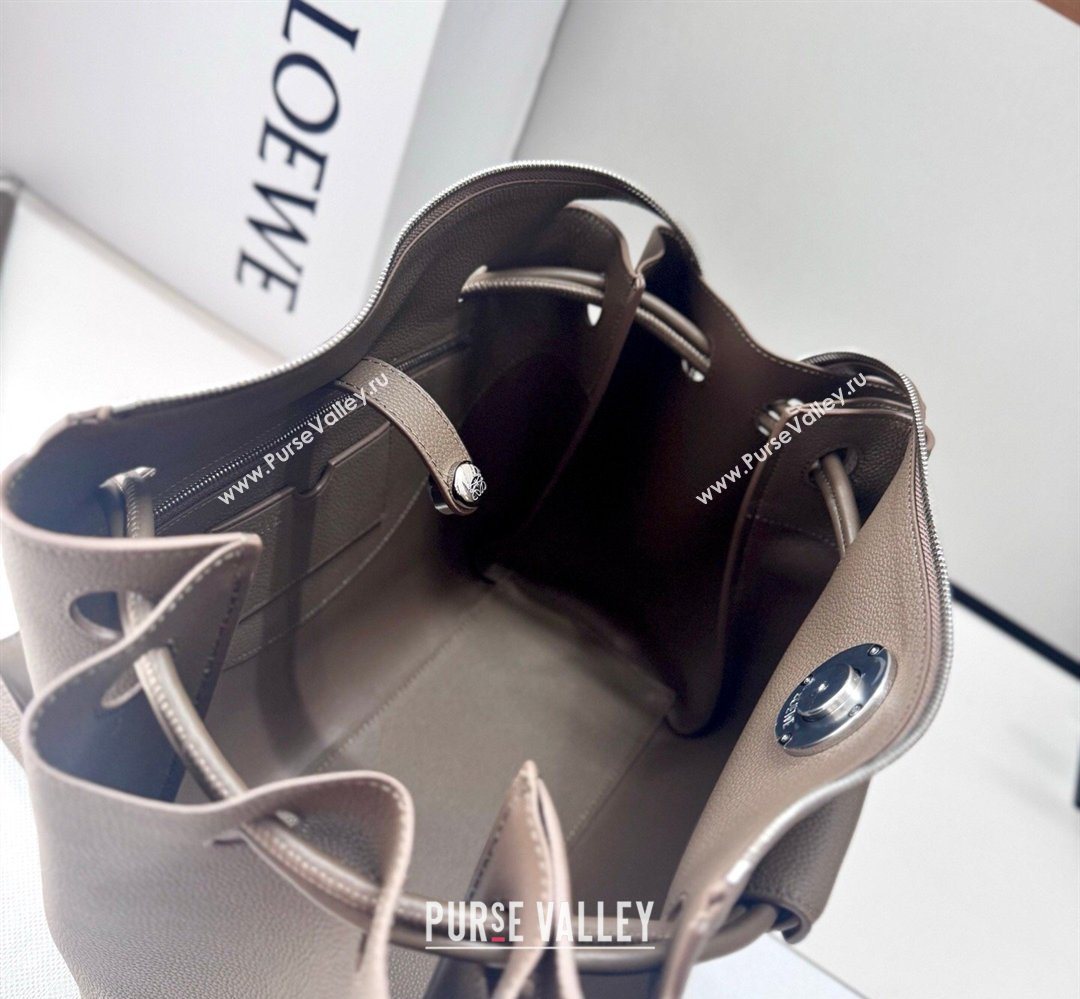 Loewe Medium Madrid bag in supple grained calfskin Taupe 20265 052451 (nana-260407070)