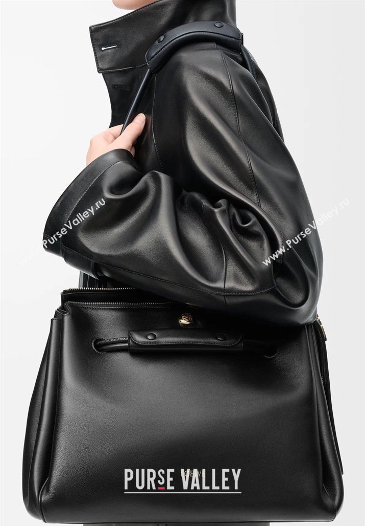Loewe Large Madrid bag in supple calfskin leather Black 2026 052510 (nana-260407074)