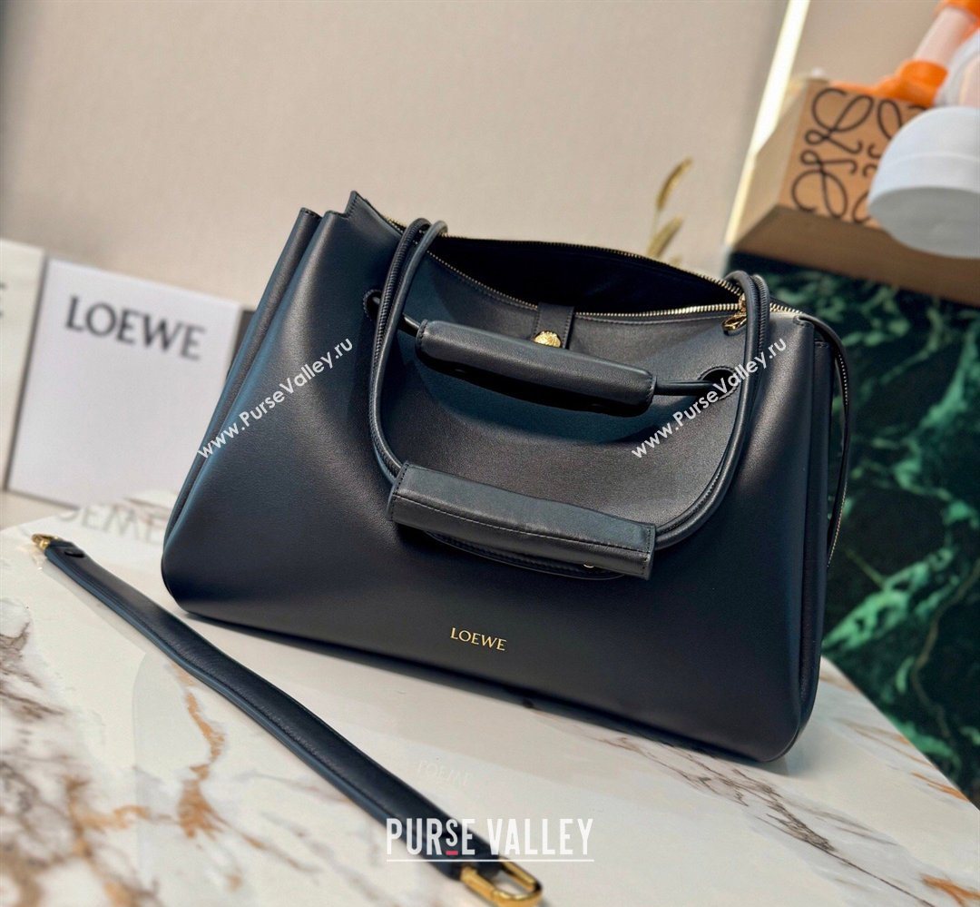 Loewe Large Madrid bag in supple calfskin leather Black 2026 052510 (nana-260407074)