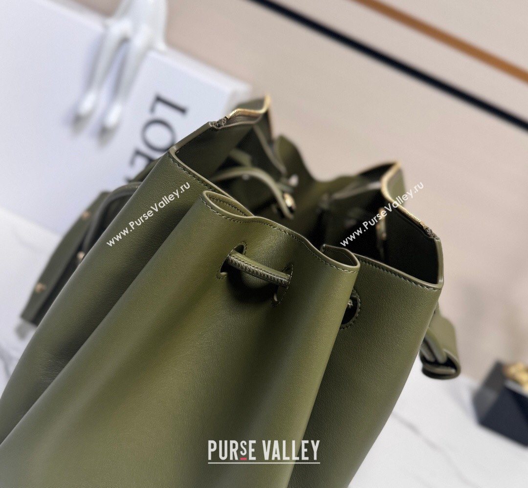 Loewe Large Madrid bag in supple calfskin leather Green 2026 052510 (nana-260407075)