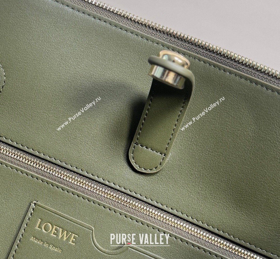 Loewe Large Madrid bag in supple calfskin leather Green 2026 052510 (nana-260407075)