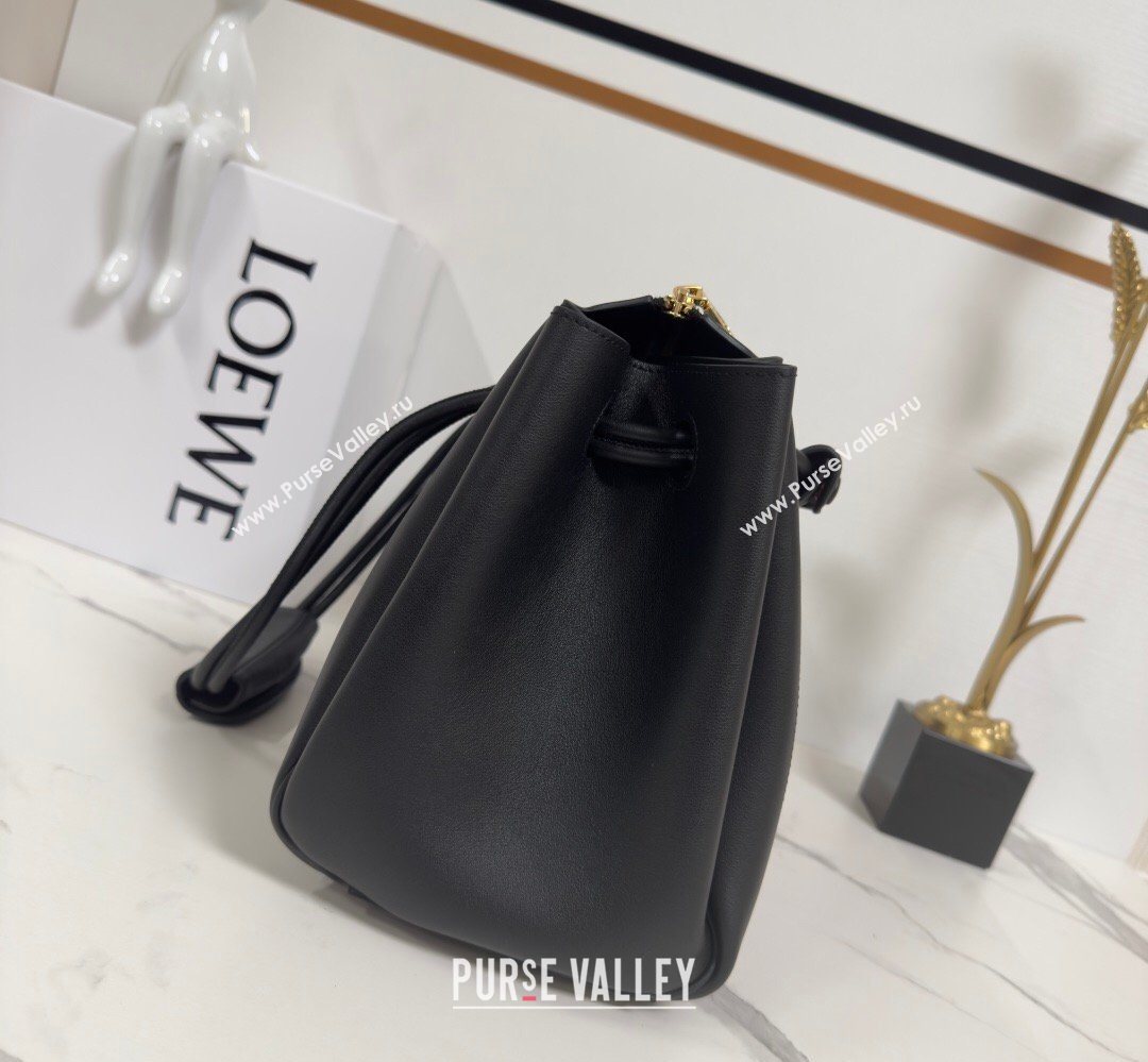 Loewe Medium Madrid bag in supple calfskin leather Black/Brown/Pink 2026 062451 (nana-260407077)