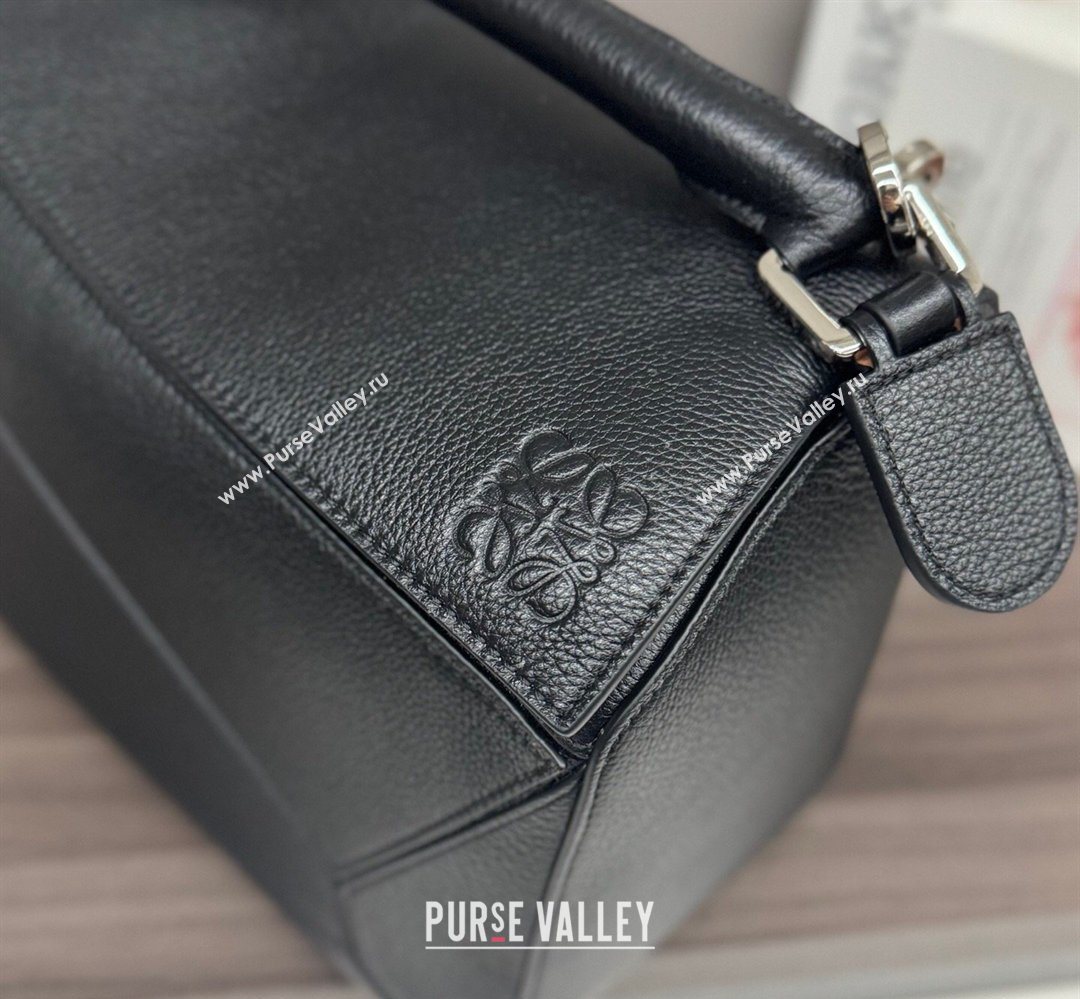 Loewe Large Puzzle Edge bag in soft grained calfskin Black 2026 052446 (Ys-260407081)