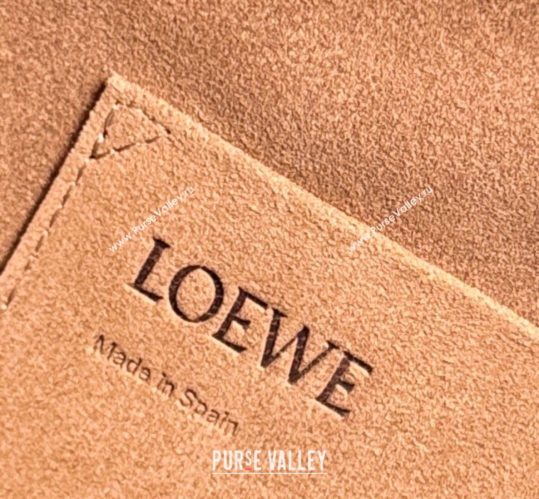 Loewe Large Puzzle Edge bag in soft grained calfskin Dark Olive 2026 052446 (Ys-260407083)