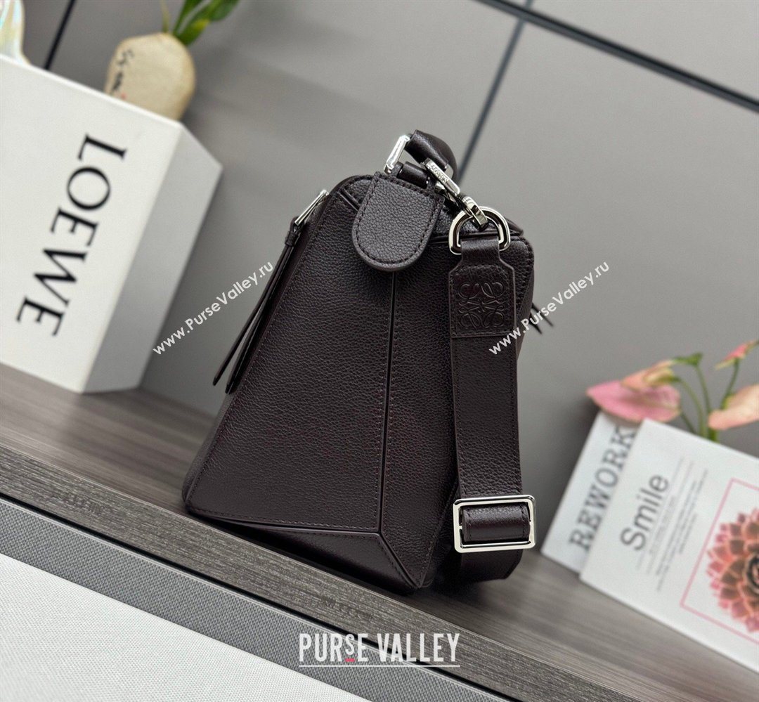 Loewe Large Puzzle Edge bag in soft grained calfskin Cinnabar Red 2026 052446 (Ys-260407084)