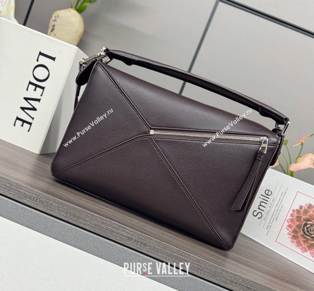 Loewe Large Puzzle Edge bag in soft grained calfskin Cinnabar Red 2026 052446 (Ys-260407084)