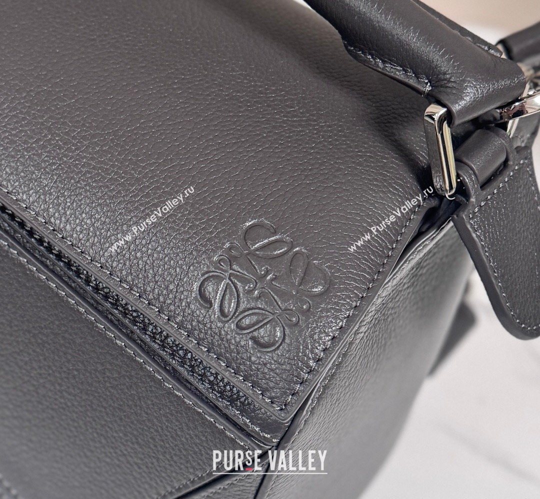 Loewe Large Puzzle Edge bag in soft grained calfskin Dark Grey 2026 052446 (Ys-260407085)