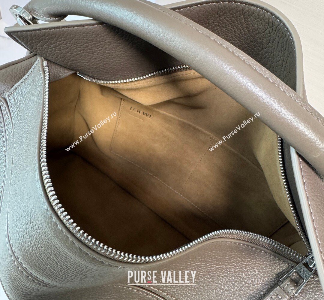 Loewe Large Puzzle Edge bag in soft grained calfskin Tundra 2026 052446 (Ys-260407086)