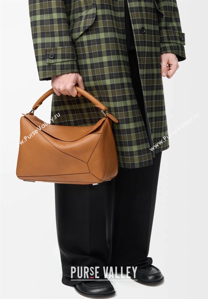 Loewe Large Puzzle Edge bag in soft grained calfskin Canyon Brown 2026 052446 (Ys-260407087)