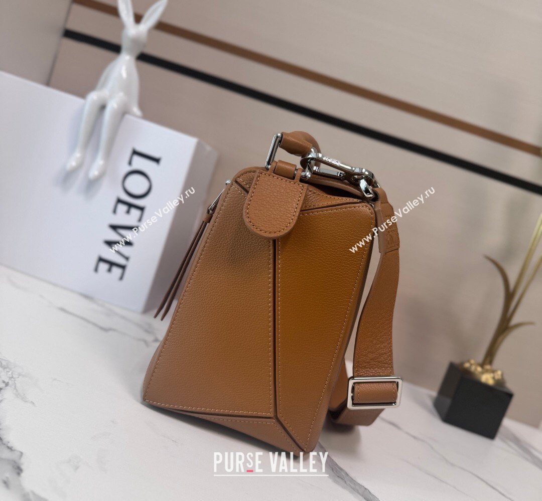 Loewe Large Puzzle Edge bag in soft grained calfskin Canyon Brown 2026 052446 (Ys-260407087)