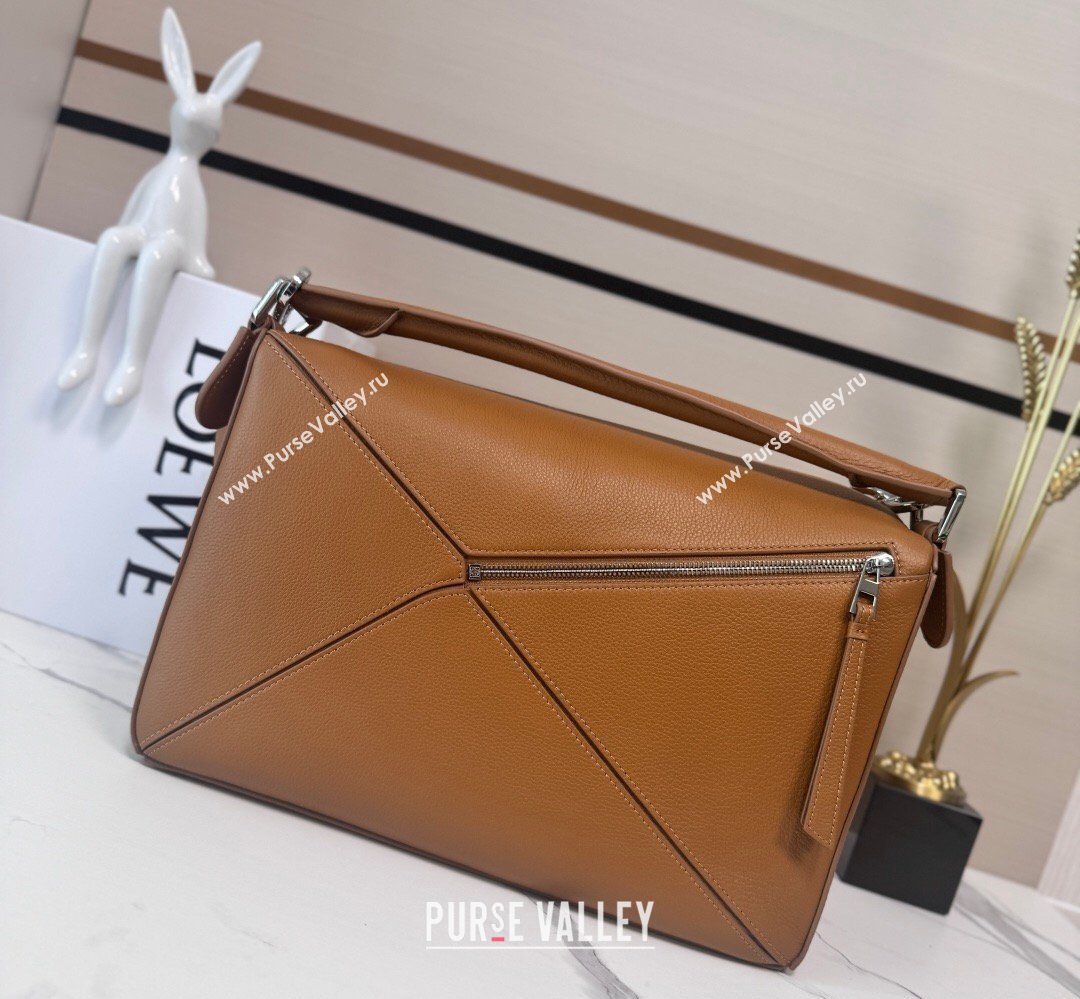 Loewe Large Puzzle Edge bag in soft grained calfskin Canyon Brown 2026 052446 (Ys-260407087)