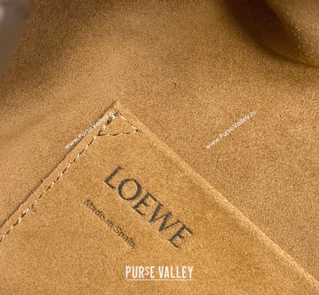 Loewe Large Puzzle Edge bag in soft grained calfskin Canyon Brown 2026 052446 (Ys-260407087)
