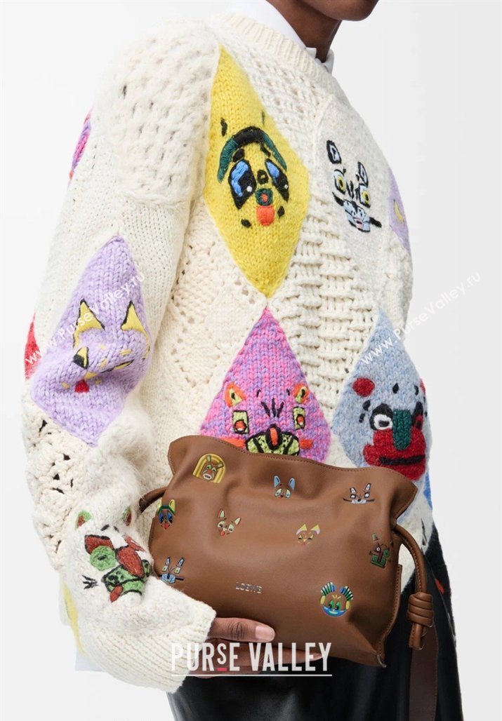 Louis Wain x Loewe Mini Flamenco Clutch in Cat Embroidered Nappa Calfskin Leather Mocha 2026 (Ys-260407058)