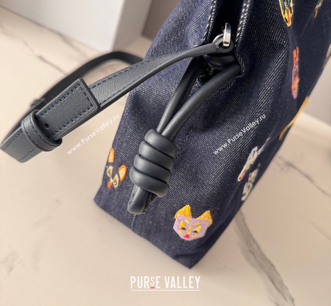 Louis Wain x Loewe Medium Flamenco Clutch in Cat Embroidered Denim Blue 2026 (Ys-260407060)