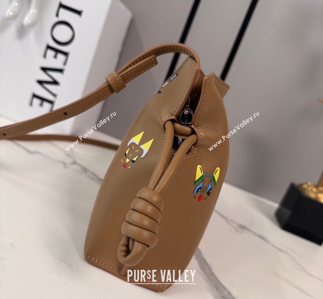 Louis Wain x Loewe Mini Flamenco Clutch in Cat Embroidered Nappa Calfskin Leather Mocha 2026 (Ys-260407058)