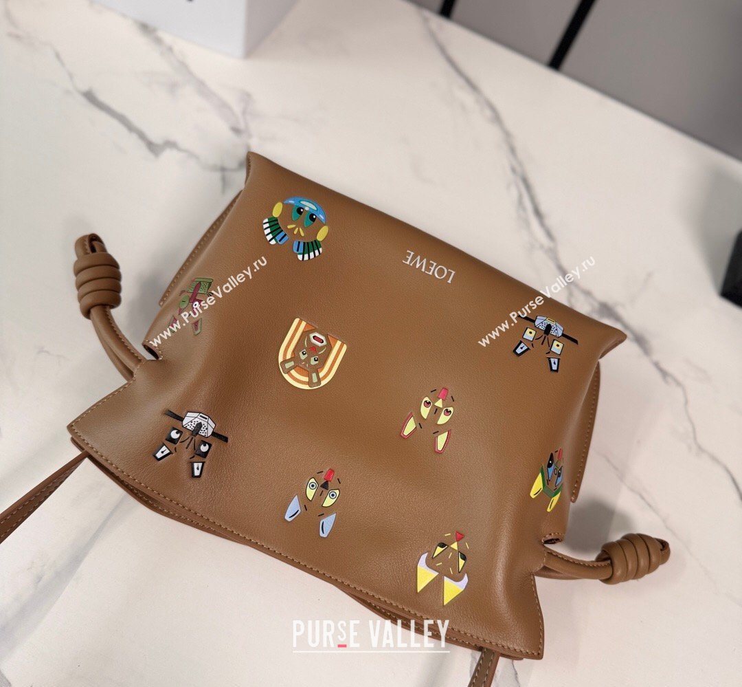 Louis Wain x Loewe Mini Flamenco Clutch in Cat Embroidered Nappa Calfskin Leather Mocha 2026 (Ys-260407058)