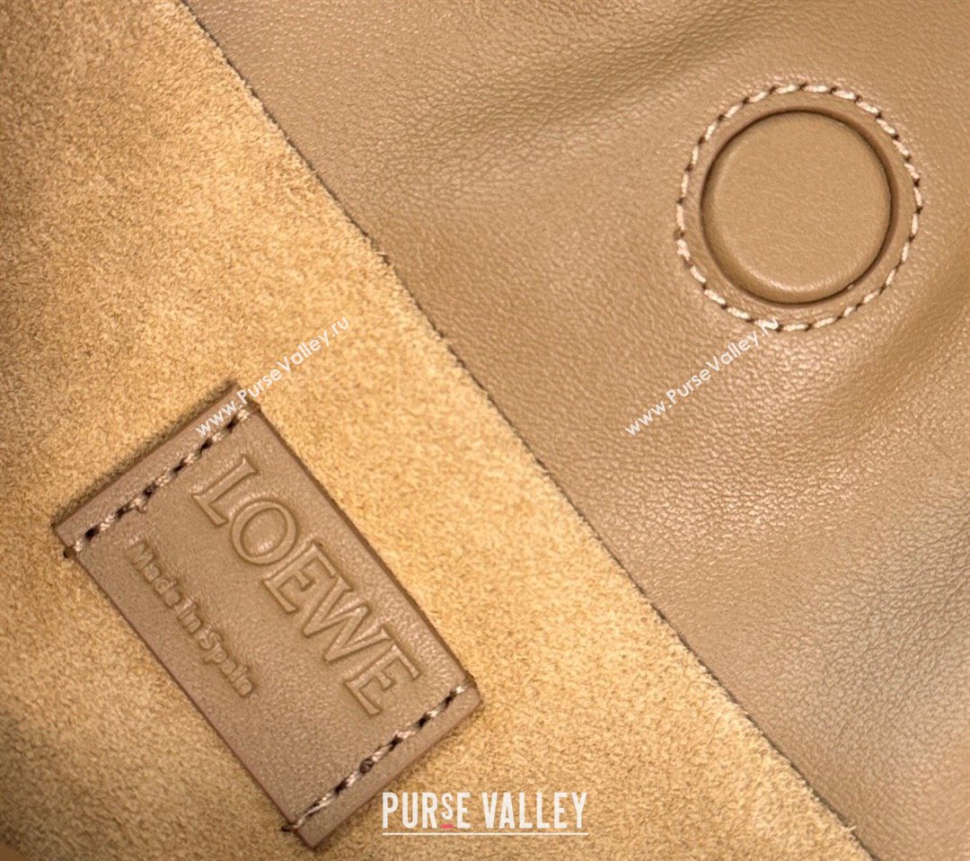 Louis Wain x Loewe Mini Flamenco Clutch in Cat Embroidered Nappa Calfskin Leather Mocha 2026 (Ys-260407058)