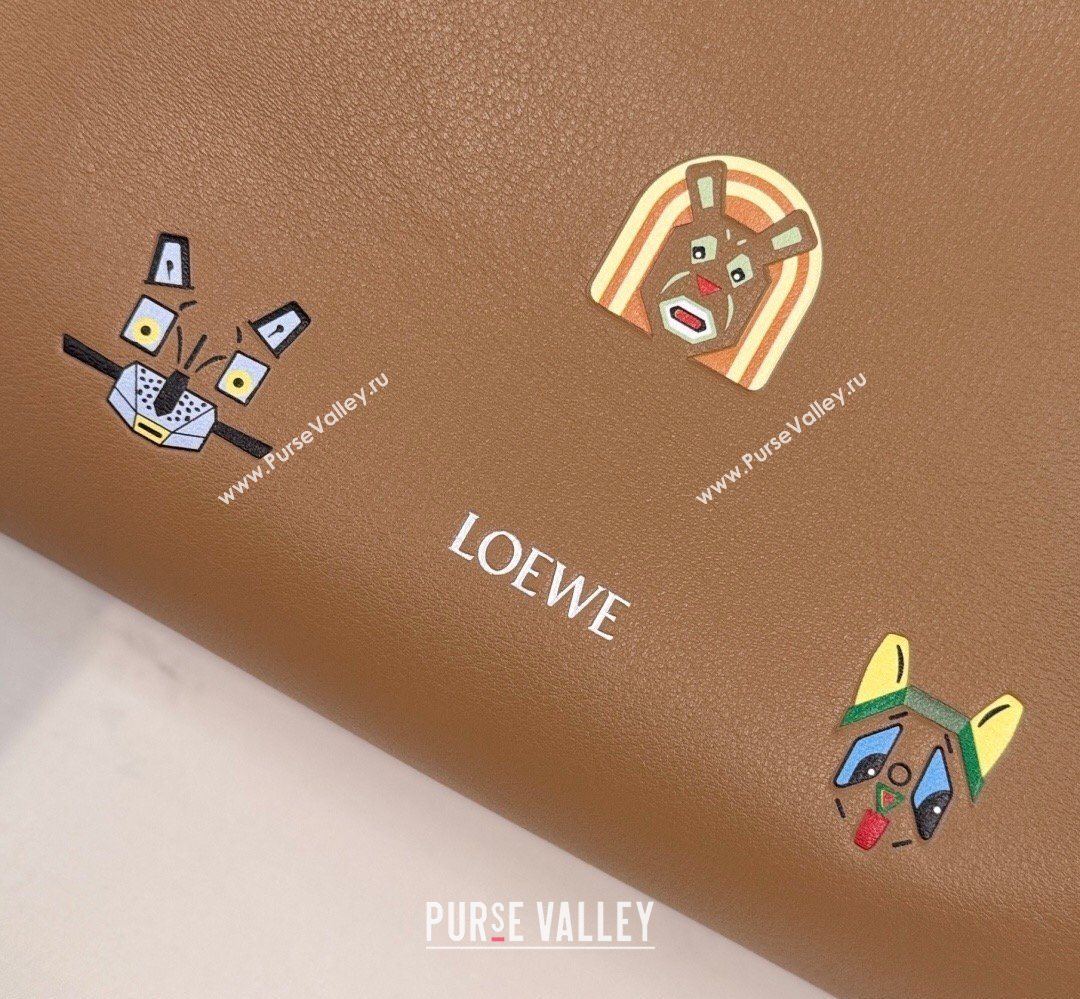 Louis Wain x Loewe Medium Flamenco Clutch in Cat Embroidered Nappa Calfskin Leather Mocha 2026 (Ys-260407061)