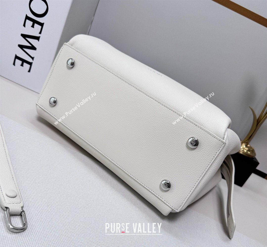 Loewe Medium Madrid bag in supple grained calfskin White 20265 052451 (nana-260407069)