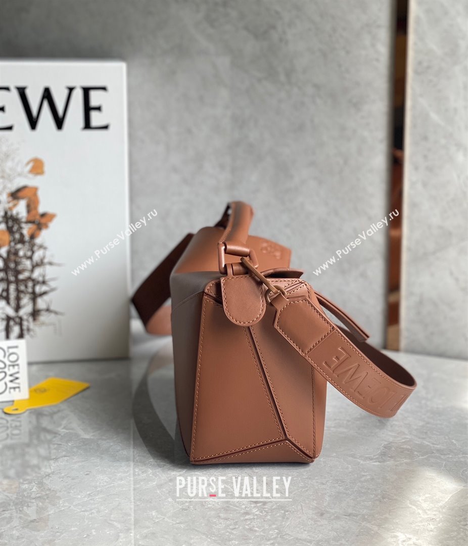 Loewe Small Puzzle bag in Satin Calfskin with Wide Leather Strap Caramel Brown 2024 (Ys-240202075)