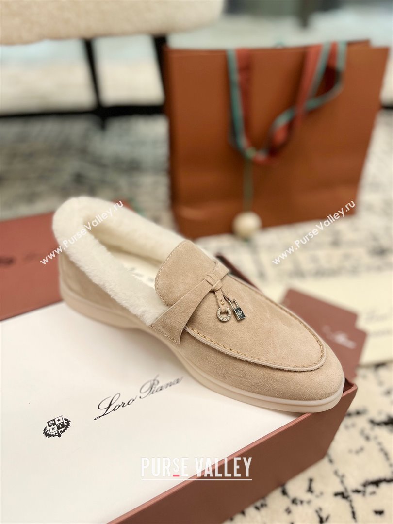 Loro Piana Summer Charm Loafers in Suede and Rabbit Fur Nude 2024 LP101103 (KL-241011075)