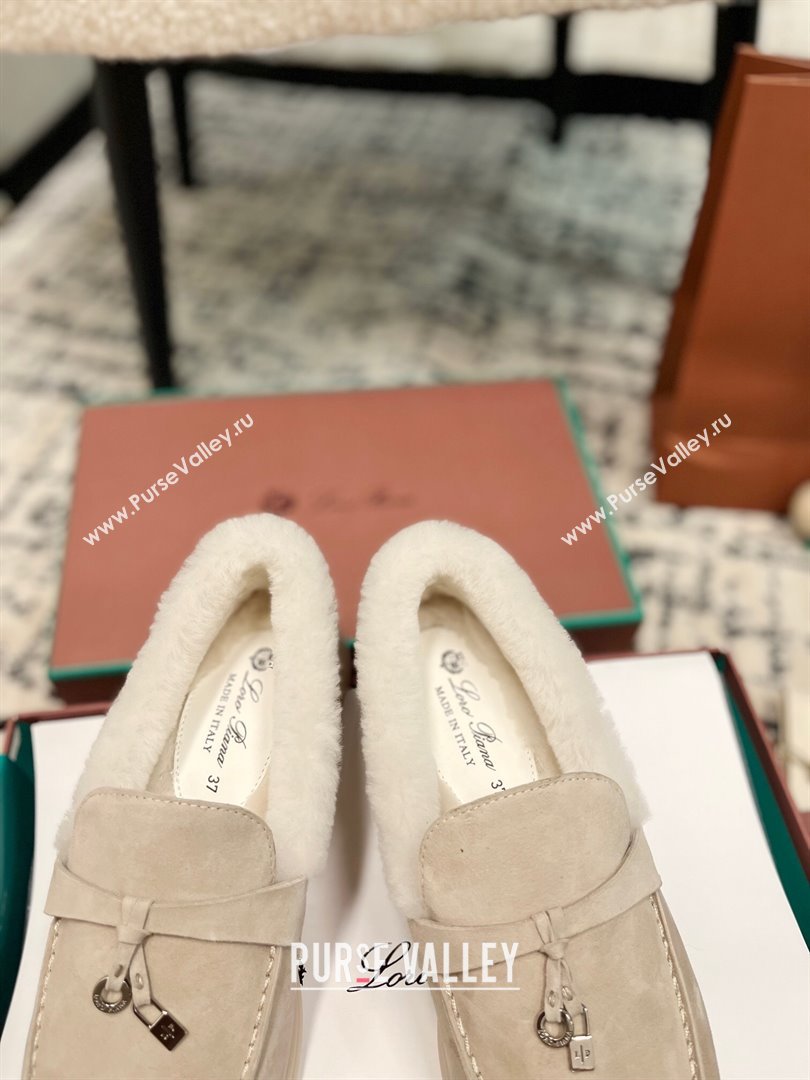 Loro Piana Summer Charm Loafers in Suede and Rabbit Fur Light Beige 2024 LP101103 (KL-241011078)