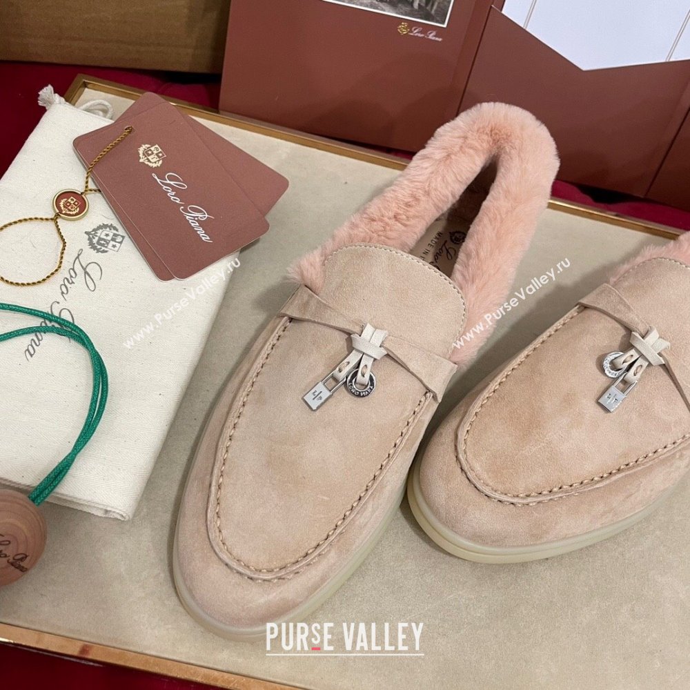 Loro Piana Summer Charm Loafers in Suede and Beaver Fur Light Pink 2024 LP101103 (KL-241113137)