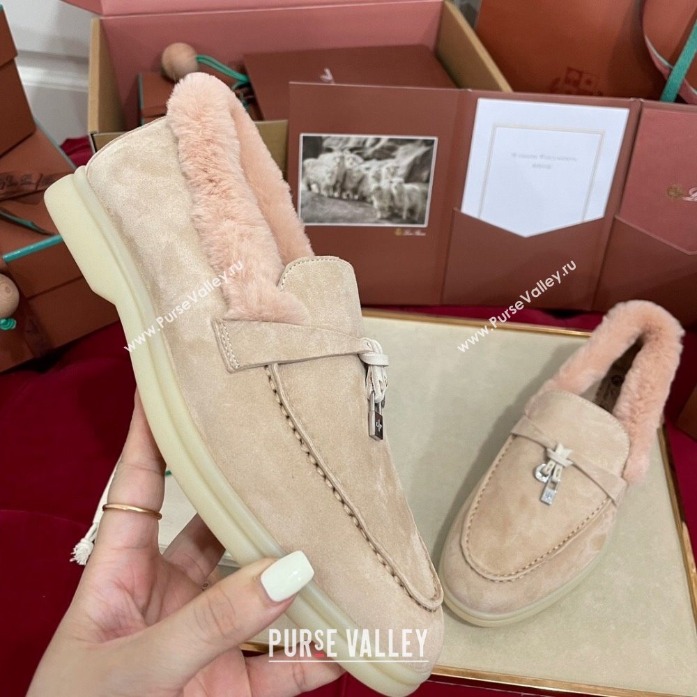 Loro Piana Summer Charm Loafers in Suede and Beaver Fur Light Pink 2024 LP101103 (KL-241113137)