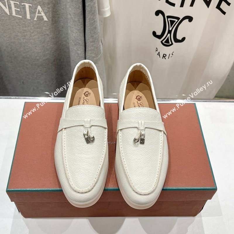 Loro Piana Summer Charm Loafers in Grained Leather Ivory White 2024 LP123003 (MD-241230035)