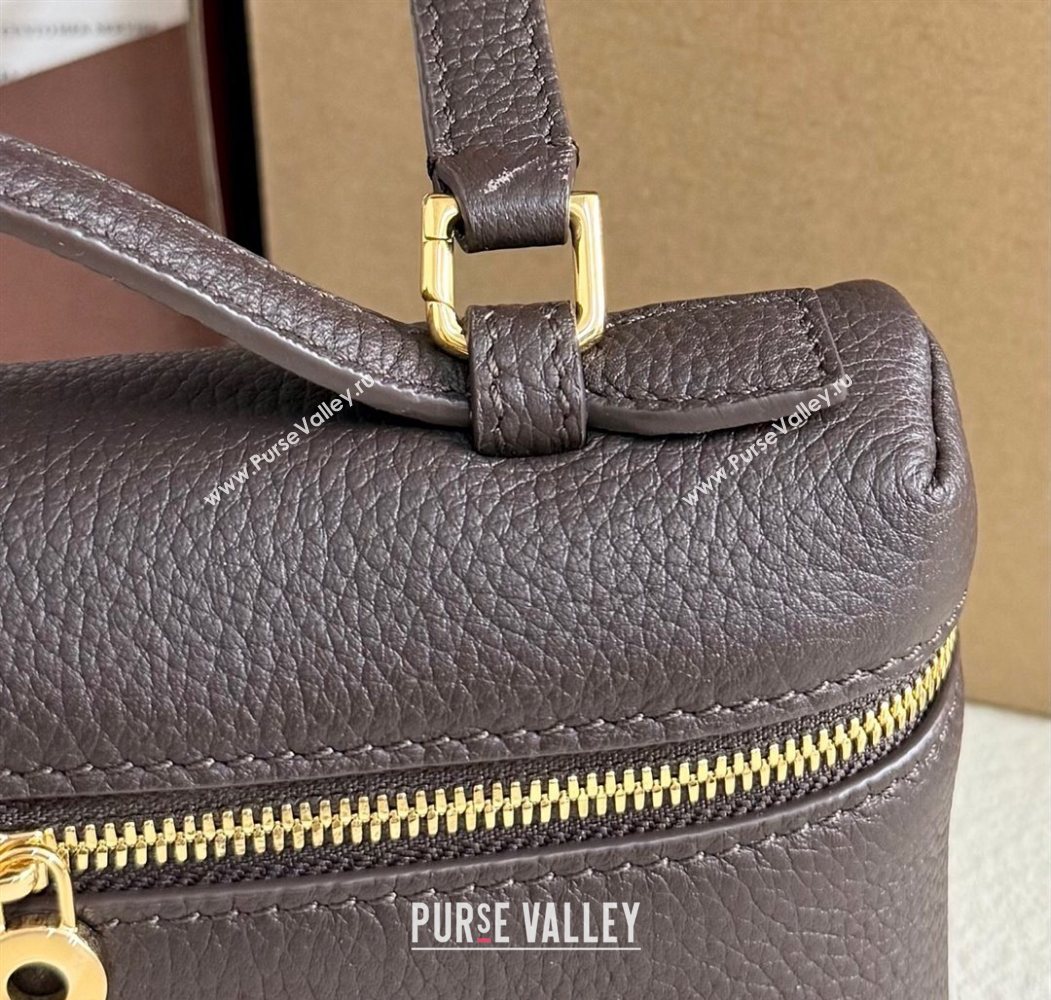 Loro Piana LP Extra Pocket Pouch L19 in Grained Calfskin Coffee 2025 (YY-250625048)