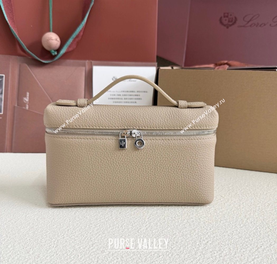 Loro Piana LP Extra Pocket Pouch L19 in Grained Calfskin Beige/Silver 2025 (YY-250625051)