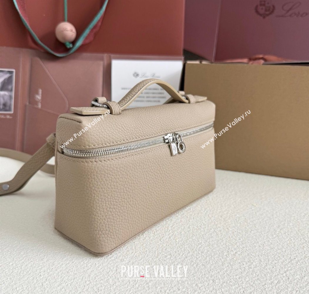 Loro Piana LP Extra Pocket Pouch L19 in Grained Calfskin Beige/Silver 2025 (YY-250625051)
