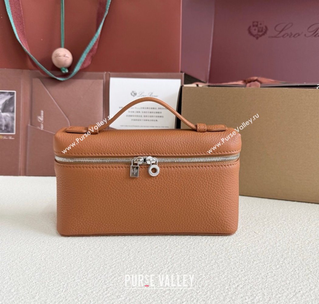 Loro Piana LP Extra Pocket Pouch L19 in Grained Calfskin Tabac Brown/Silver 2025 (YY-250625037)