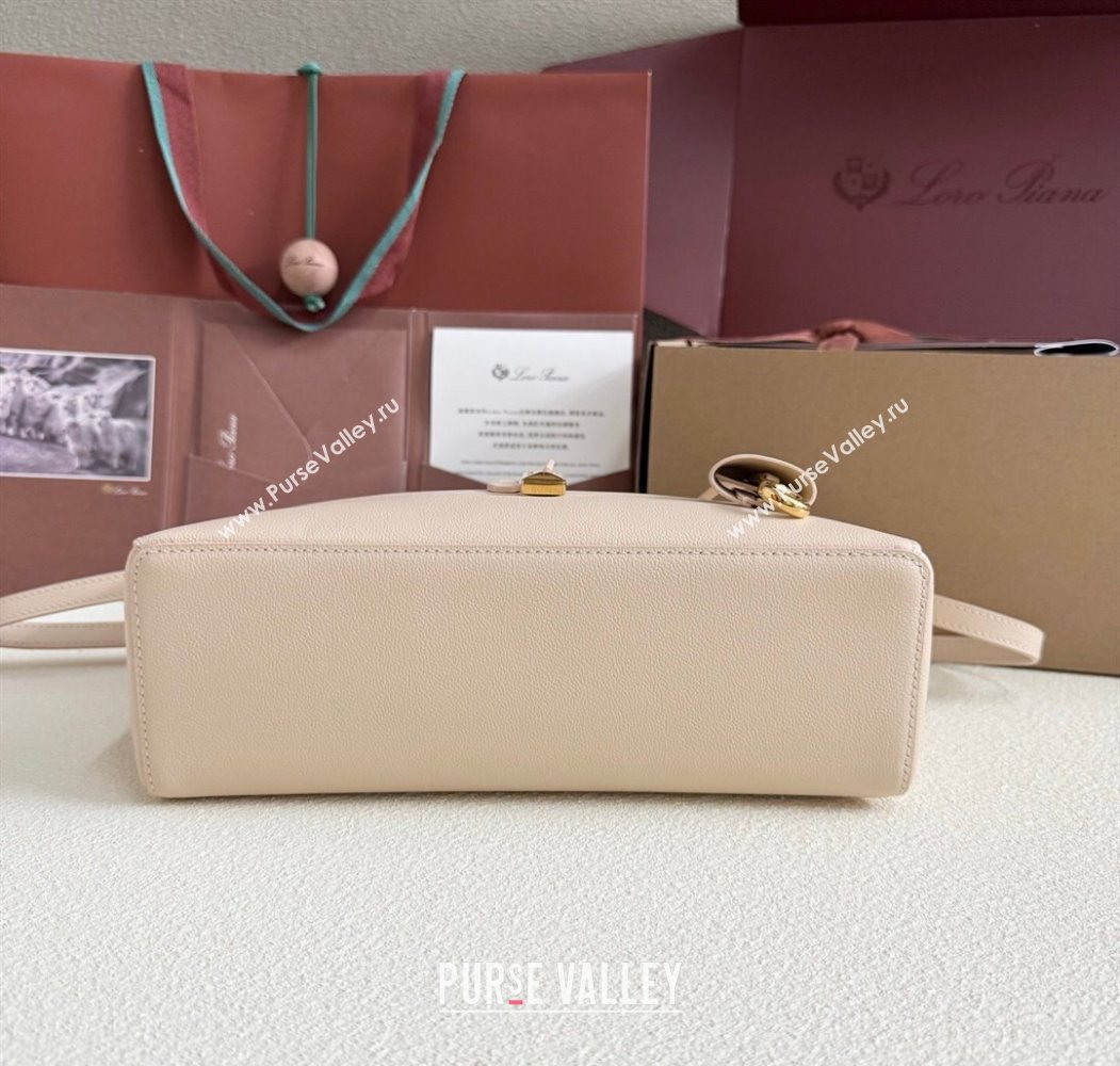 Loro Piana LP Extra Pocket Pouch L27 in Grained Calfskin Cream Honey 2025 (YY-250625072)