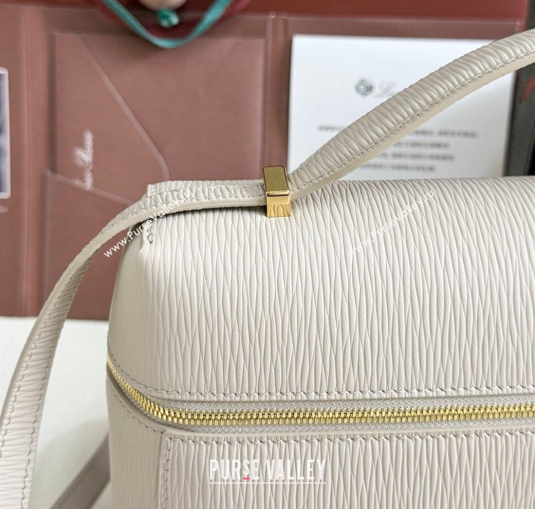 Loro Piana LP Extra Pocket Pouch L27 in Waved Calfskin Light Beige 2025 (YY-250625075)
